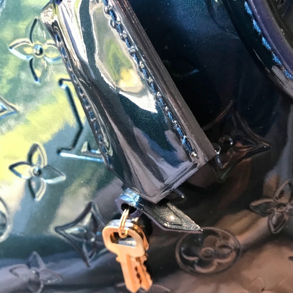 2️⃣✖️ ♓️🅿️ ⚜️Louis Vuitton Alma Bleu Nuit Bag⚜️ - Picture 5 of 12